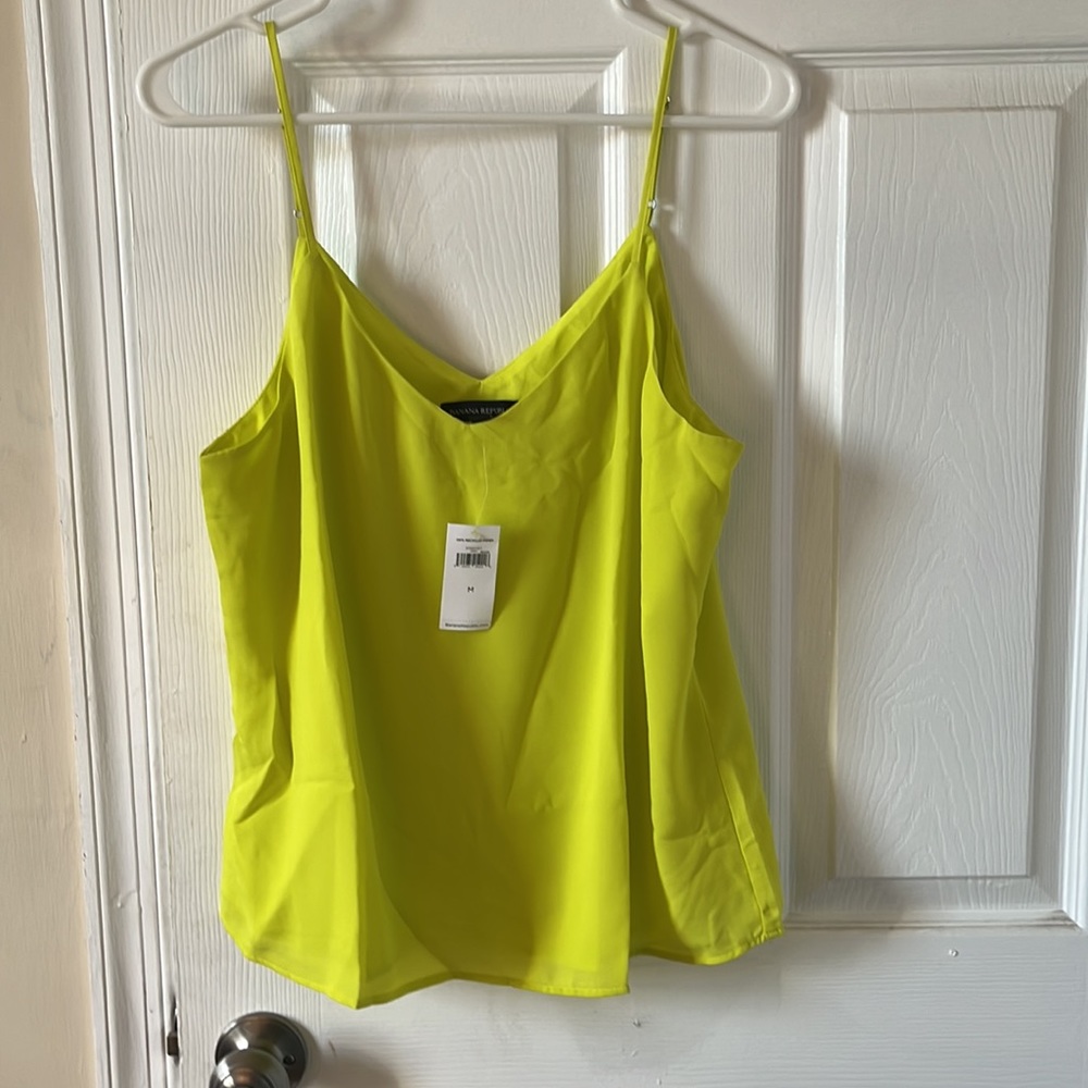 NWT Banana Republic “Perfect V-Camisole”